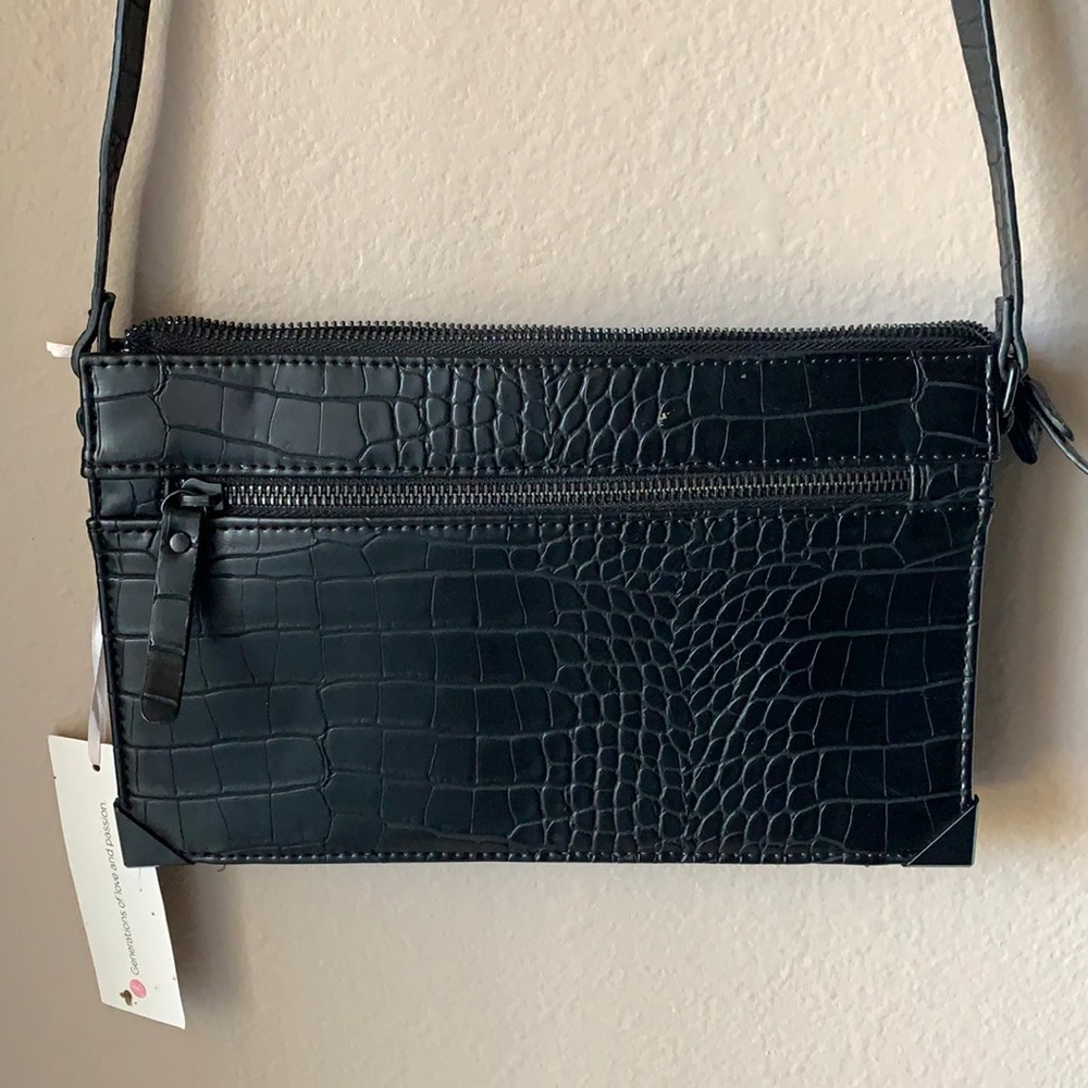 Kate & Alex Cuttaro Black Crossbody Purse